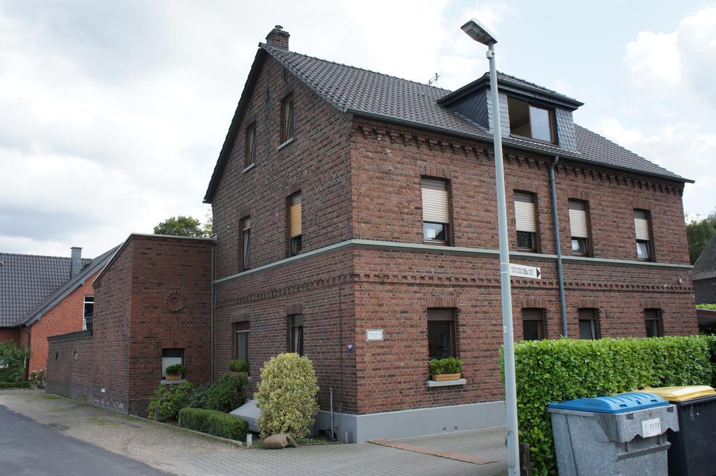 Ferienwohnung Poettershof Krefeld Bilik gambar