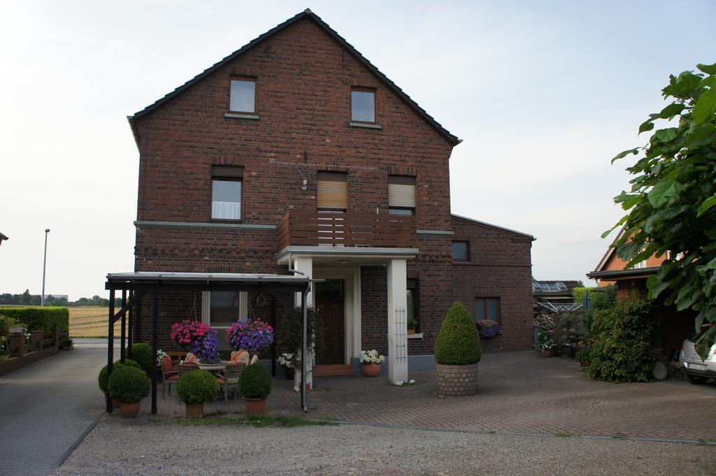 Ferienwohnung Poettershof Krefeld Bilik gambar