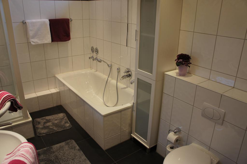 Ferienwohnung Poettershof Krefeld Bilik gambar